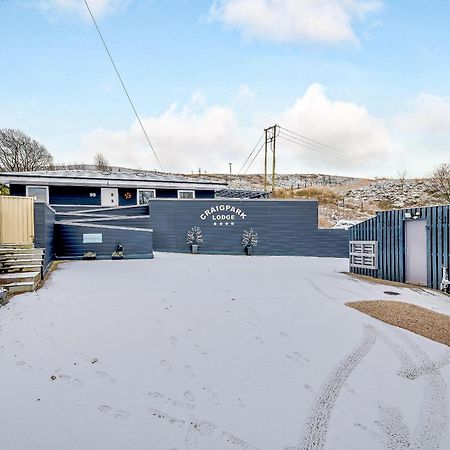 Craigpark Lodge Caldercruix Exterior photo